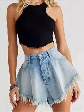 Free People We The Free Harlie Light Denim Fringed Shortie Size 27